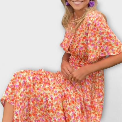 Elsie - Classic V-Neck Dress